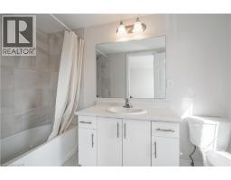 677 PARK Road UnitNo. 7 - 24