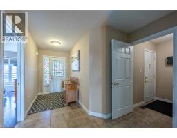 63 UPPER CANADA Drive - 18