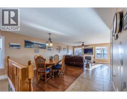 63 UPPER CANADA Drive - 7