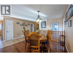 63 UPPER CANADA Drive - 8