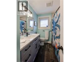 1040 WARWICK Street - 29