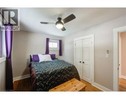 1040 WARWICK Street - 32