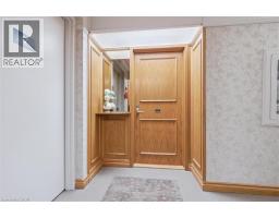 6 WILLOW Street UnitNo. 702 - 8