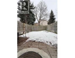 211 VERONICA Drive UnitNo. 26 - 27