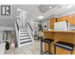 211 VERONICA Drive UnitNo. 26 - 7