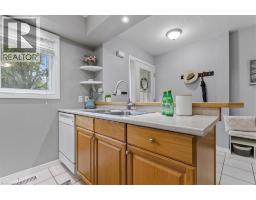 211 VERONICA Drive UnitNo. 26 - 8