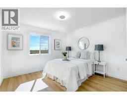 2572 CONSTANCE Avenue - 7