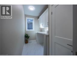 369 ARGYLE Avenue - 10