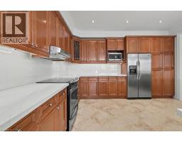 93 TREMAINE Drive - 16