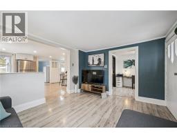 7 RIVERSIDE Drive W - 12