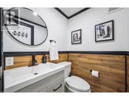 7 RIVERSIDE Drive W - 17