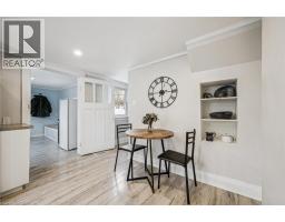 7 RIVERSIDE Drive W - 23