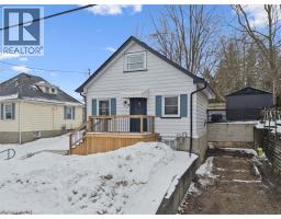 7 RIVERSIDE Drive W - 4