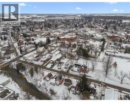 7 RIVERSIDE Drive W - 45