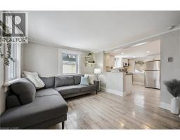 7 RIVERSIDE Drive W - 9