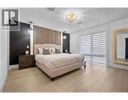 1207 QUEEN Street N - 32