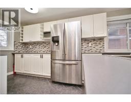 61 BOSWORTH Crescent - 18