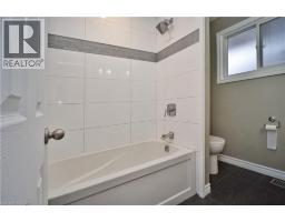 61 BOSWORTH Crescent - 20