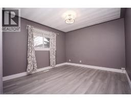 61 BOSWORTH Crescent - 25