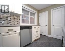 61 BOSWORTH Crescent - 29