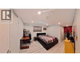 61 BOSWORTH Crescent - 31