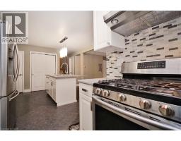 61 BOSWORTH Crescent - 4