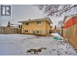 61 BOSWORTH Crescent - 49