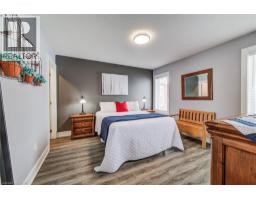 885725 OXFORD RD 8 Road - 43