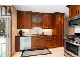 212 WINFIELD Avenue - 10