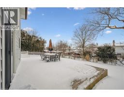 21 FOREST GLEN Court - 34