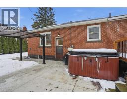 59 OAKLEY Court - 40