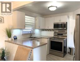 48 ALMA Street S - 13