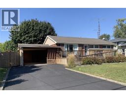 48 ALMA Street S - 4