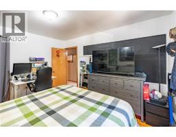 62 MOORE Avenue - 19