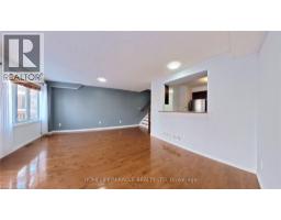 919 ZELLER Crescent - 12