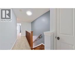 919 ZELLER Crescent - 34