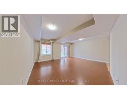 919 ZELLER Crescent - 37