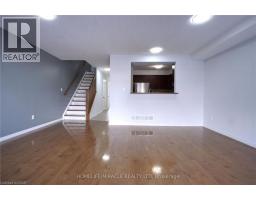 919 ZELLER Crescent - 9