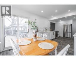 111 KING Street E - 13