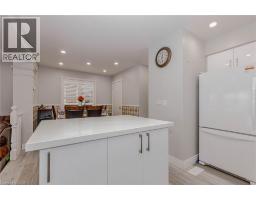 128 KARALEE Crescent - 12