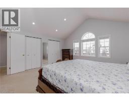 128 KARALEE Crescent - 28