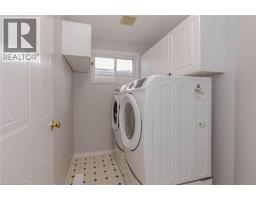 128 KARALEE Crescent - 39