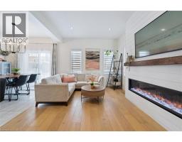 447 MOORLANDS Crescent - 13