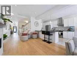 447 MOORLANDS Crescent - 14