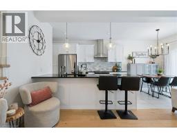 447 MOORLANDS Crescent - 15