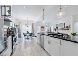 447 MOORLANDS Crescent - 19