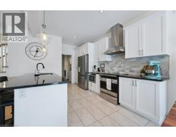 447 MOORLANDS Crescent - 20