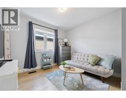 447 MOORLANDS Crescent - 35