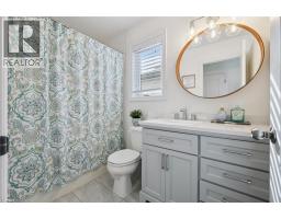 447 MOORLANDS Crescent - 37