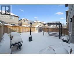 447 MOORLANDS Crescent - 40